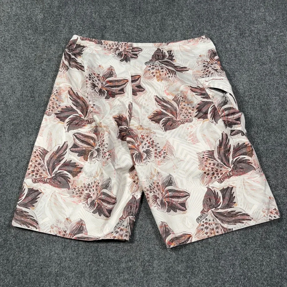 VTG Y2K Volcom Numero 2 Mod Board Shorts Mens 34 Floral Print‎ Swim Trunks White